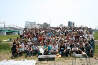 今年2月の「第一回フニオチコンテスト～腑に落ちないことが多いから～」に続いて行われた今回のバーベキュー。8月30日には北沢タウンホールで「第二回フニオチコンテスト」の開催も決定している。