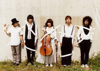 夏には「SETSTOCK」「ROCK IN JAPAN FESTIVAL」「RISING SUN ROCK FESTIVAL」などのフェスティバルにも続々出演。新曲のライブ披露も楽しみにしておこう。