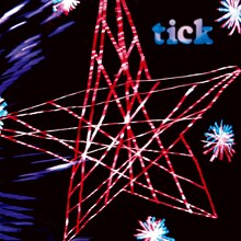 tickと10-FEETのコラボは、アルバム「6-feat」収録の「GOING CRAZY」以来2度目。ボーカルのno-booは、10-FEETのことを「公私でtickを支えてくれているかけがえのない仲間です」とコメントしている。