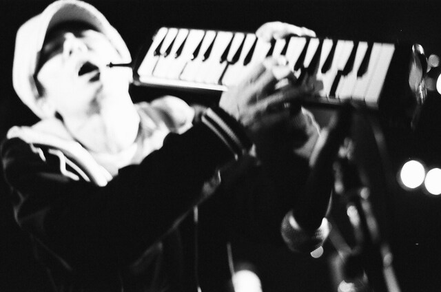 このイベントでは屋台村、映画祭、ワークショップなども同時開催され、会場近くの蔵王温泉街では名物のそばやジンギスカン、温泉も楽しむことができる（写真はあらかじめ決められた恋人たちへ）