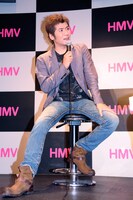 今日も天然系ボケで会場を沸かせた吉川晃司。これに恐れをなしたサンドウィッチマンは「絶対M-1に出ないでください！」とライバルの誕生を阻止した。どんな話題にも柔軟に対応する吉川のトークスキルは絶品。