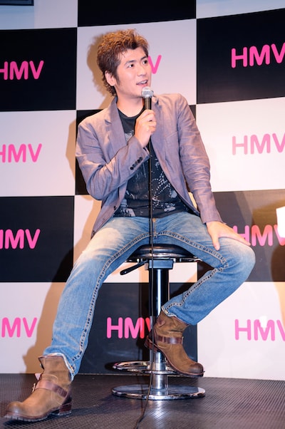 今日も天然系ボケで会場を沸かせた吉川晃司。これに恐れをなしたサンドウィッチマンは「絶対M-1に出ないでください！」とライバルの誕生を阻止した。どんな話題にも柔軟に対応する吉川のトークスキルは絶品。