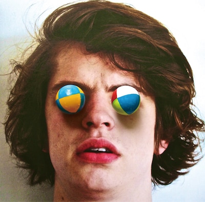 2ndアルバム「Caricature」（写真）にはゲストアーティストとして青野りえ（aoyama）、新井仁（NORTHERN BRIGHT/N.G.THREE/RON RON CLOU）、坂和也（ex. RUNT STAR）、原“GEN”秀樹（NORTHERN BRIGHT）が参加している。