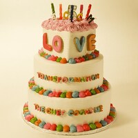 6月18日からは全国ツアー「our transformation tour」を開催。ツアーファイナルは7月21日に渋谷CLUB QUATTROで行われる。