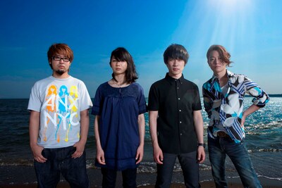 5月23日にバンド史上最長ツアー「LIVE MATHEMATICS TOUR 09」の最終公演を終えたBase Ball Bear。6月27日には初の日比谷野外大音楽堂ワンマンライブ「日比谷ノンフィクション」を控えている。