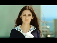 見事由花子役に選ばれた沙耶。端正でエキゾチックな顔立ちは、確かに由花子を連想させる。