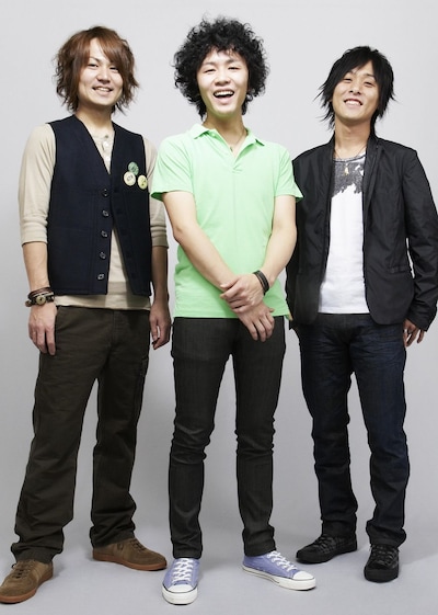 「アマノガワ」が遠恋ソングであることにちなんで、遠距離恋愛中のカップルを応援する特別企画「ghostnoteのフレー！フレー！ドットコム～「アマノガワ」遠距離恋愛に負けるな編～」がスタート。特設サイトでは遠恋の悩みやエピソードを募集している。