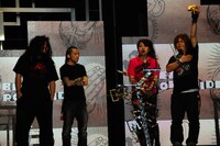 「最優秀ロックビデオ賞」を受賞したマキシマム ザ ホルモン（写真提供MTV JAPAN）。