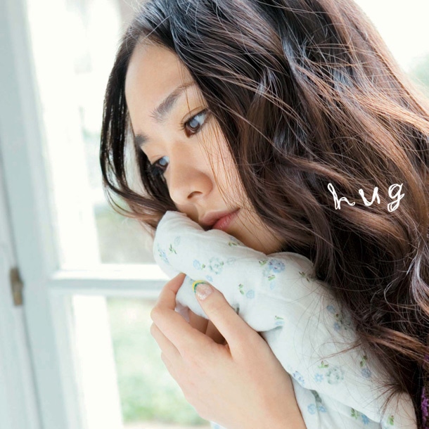 アルバム「hug」通常盤ジャケット
