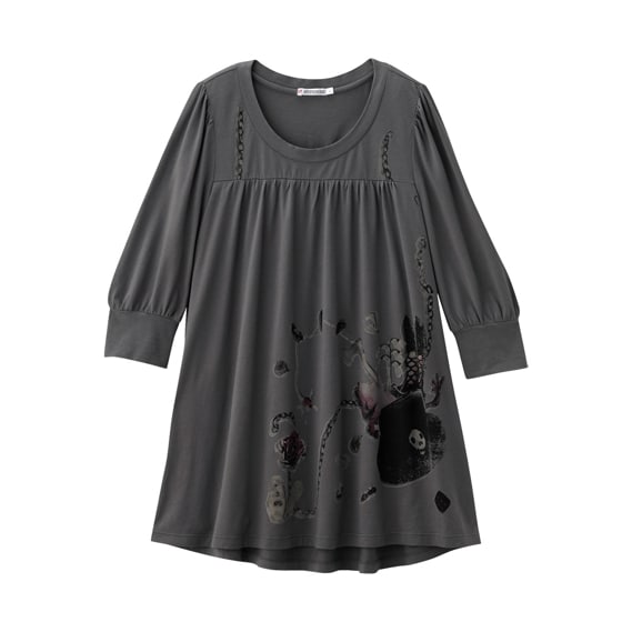 斉藤和義による楽曲のイメージをシックに表現した「晴れ女」。