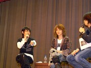 “VAMPS先生”が仙台の女子高でサプライズ授業