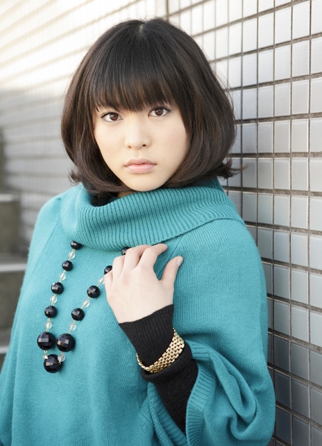 かえぴょんは2004年にハロー！プロジェクトエッグオーディションに合格。2005年からハロプロコンサートなどに出演したほか、「ともいき・木を植えたい」にも参加した。