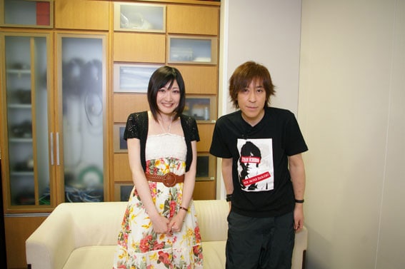 ハイジ（写真左）は「自分の歌を聴いて、元気が出たり、人に何かを感じてもらえるボーカリストになれたら嬉しいです」と意気込みを語った。