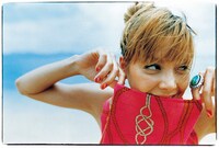 夏を目前に控えテンションの上がる夏女アンナ。