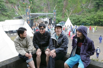 6月15日からは楽曲のメイキングムービーも配信予定。