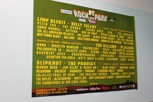 DIR EN GREYが出演した初日には、LIMP BIZKIT、THE KOOKS、MIA、THE SUBWAYS、クリス・コーネル（元SOUNDGARDEN）など日本でもおなじみの面々が出演。