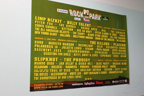 DIR EN GREYが出演した初日には、LIMP BIZKIT、THE KOOKS、MIA、THE SUBWAYS、クリス・コーネル（元SOUNDGARDEN）など日本でもおなじみの面々が出演。