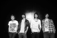 ツアー全公演に帯同するLUNKHEAD。