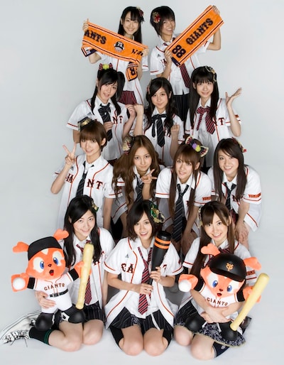 AKB48は東京ドームで公演を行うことを目指して、さまざまな活動を展開中。今回のコラボ企画が彼女たちのドーム公演実現への足がかりになるのか、気になるところだ。