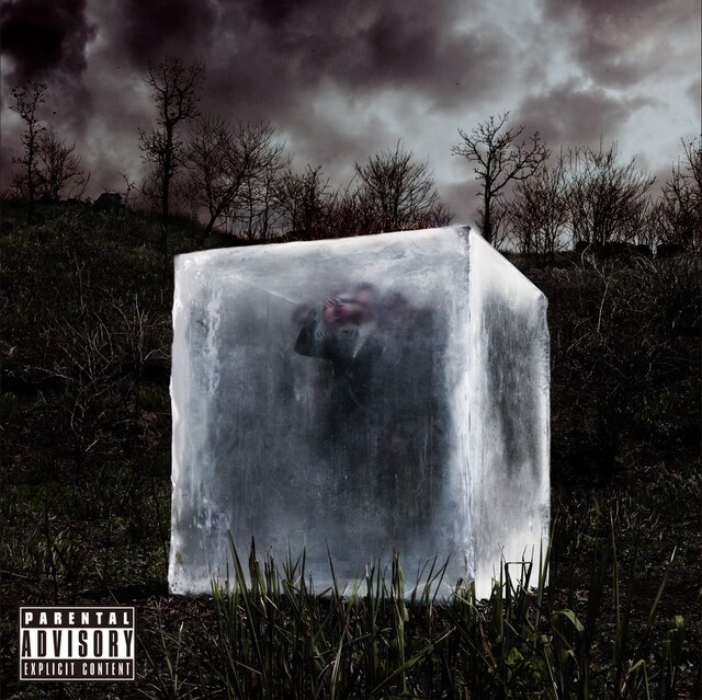 アルバム発売直後の7月18日からレコ発ツアーを開催するthe GazettE。ツアーファイナルではさいたまスーパーアリーナでパフォーマンスを行う（写真は「DIM」通常盤ジャケット）。