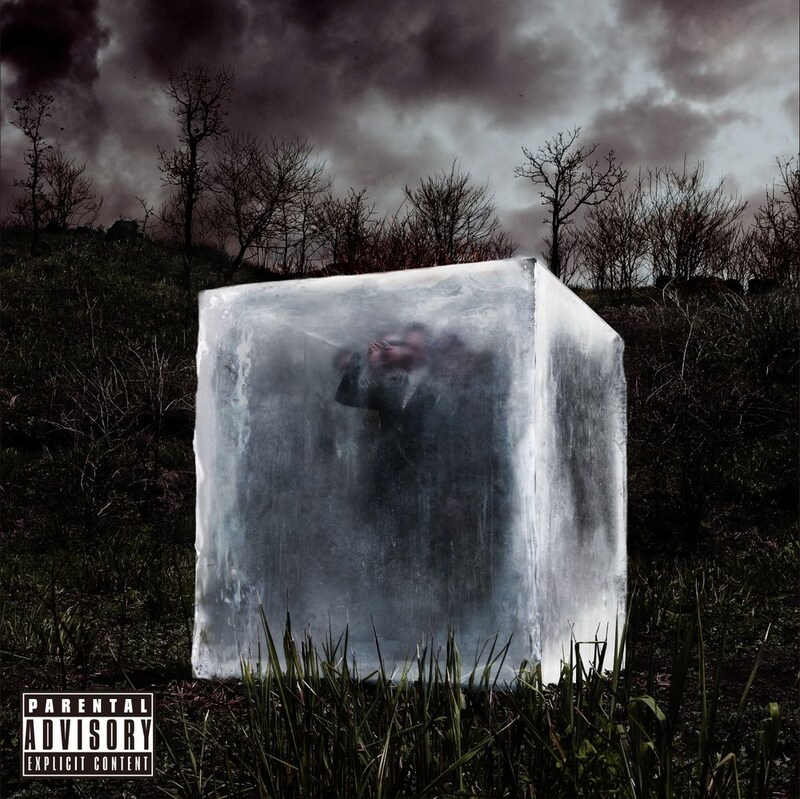 アルバム発売直後の7月18日からレコ発ツアーを開催するthe GazettE。ツアーファイナルではさいたまスーパーアリーナでパフォーマンスを行う（写真は「DIM」通常盤ジャケット）。