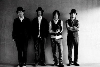 特集ページではライブDVD「NEXUS TOUR FINAL」のダイジェスト映像や、新曲「CLONE」のビデオクリップ視聴も実施。さらに武道館ライブのフォトギャラリーも掲載中だ。