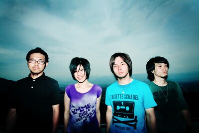 L.A.SQUASHは昨年1月に現編成となり、同年9月には2ndフルアルバム「MUSIC」をリリースしたばかりだった。