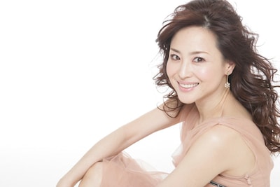 デビュー30周年を目前にしてユニバーサルミュージックに移籍した松田聖子。11月18日にはライブDVD「Seiko Matsuda Concert Tour 2009『My Precious Songs』」をリリース。恒例のクリスマスディナーショー、カウントダウンライブも決定している。