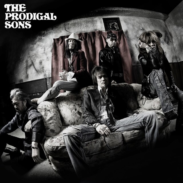 バンド名のTHE PRODIGAL SONSは、メンフィス・カントリー・ブルースを代表する名シンガー／ギタリスト、ロバート・ウィルキンスの「Prodigal Son（放蕩息子）」から。同曲は森重＆松尾も敬愛するTHE ROLLING STONESもカバーしており、多大なるリスペクトの意を込めて命名された（写真はアルバム「非常ベルが鳴り止まない」初回限定盤ジャケット）。