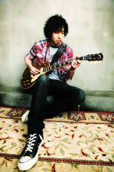 8月5日にはニューシングル「COME ON!」をリリース。着うた先行配信は7月11日からスタートしている。