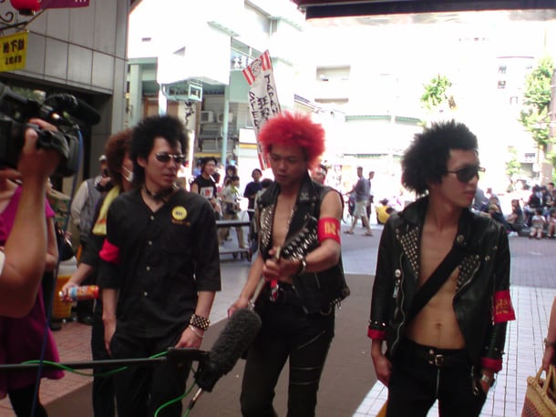 大須の街を練り歩くJAPAN-狂撃-SPECIAL。