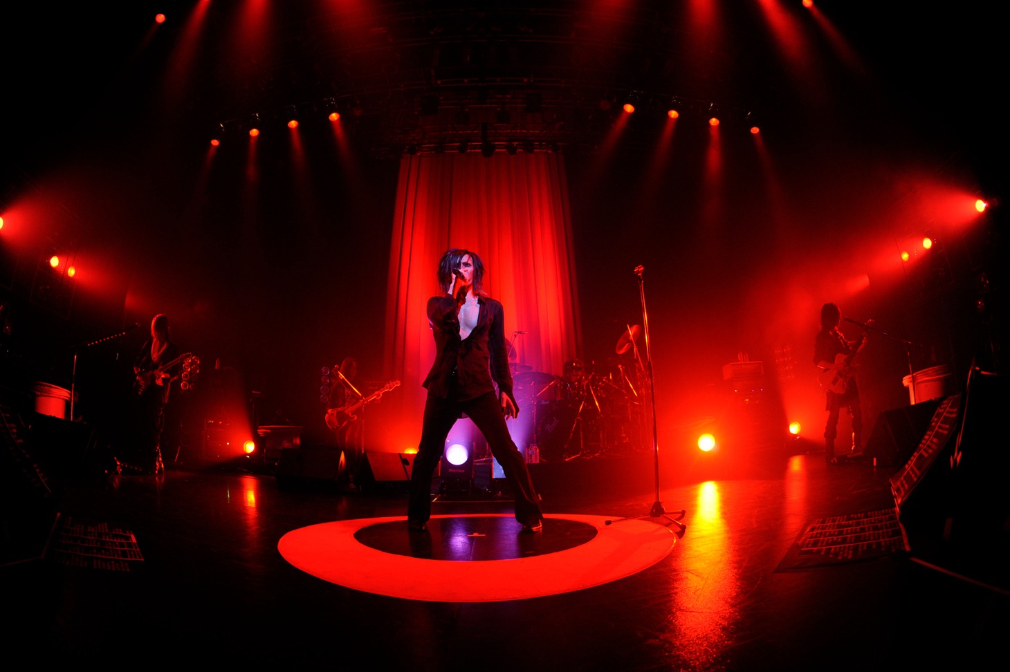 新曲のリリース予定は一切未定。今後の動向を含め注目しておこう（写真：緒車寿一）。