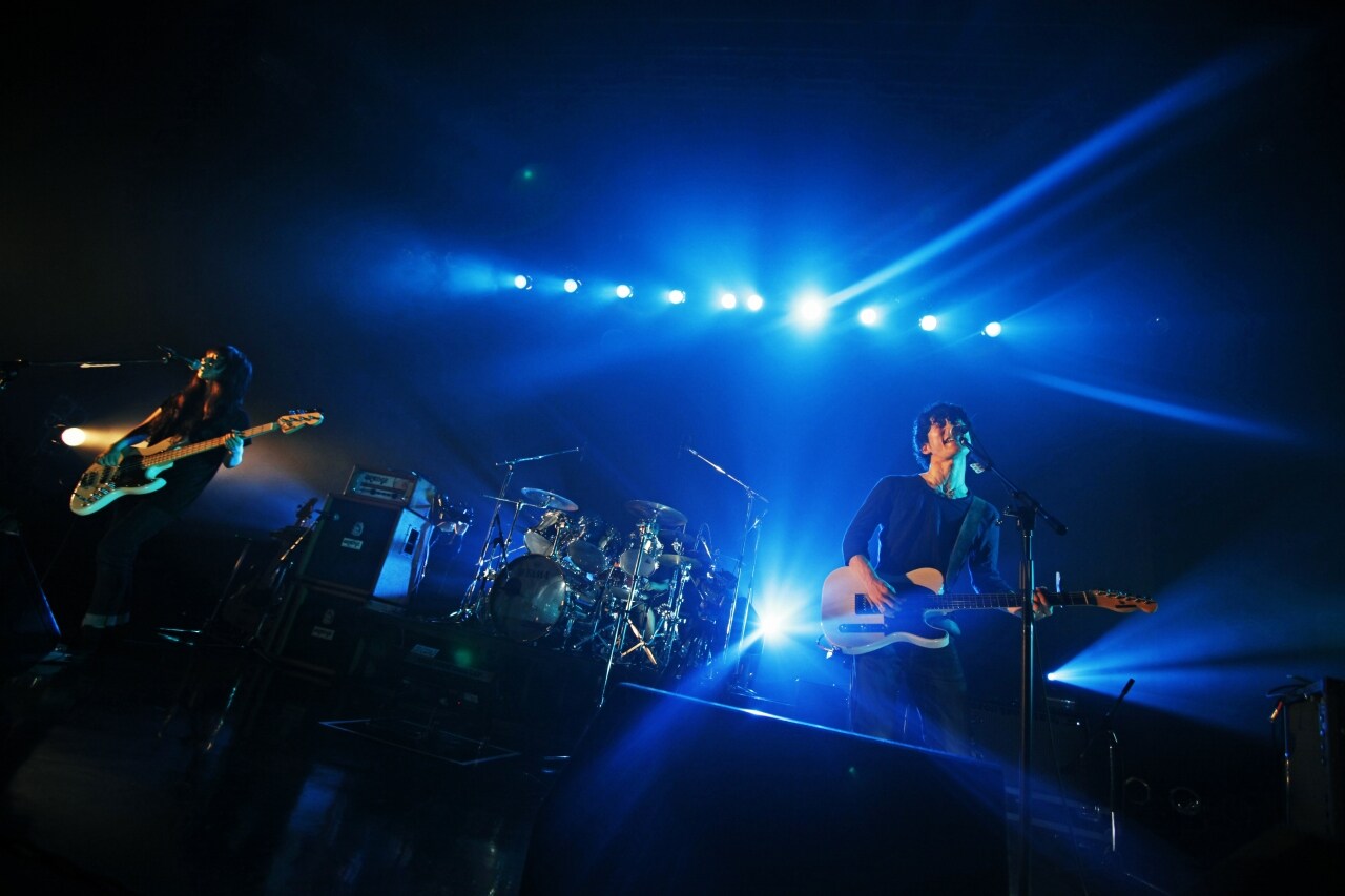 凛として時雨、狂乱パフォーマンスにZepp Tokyo激震 - 音楽ナタリー