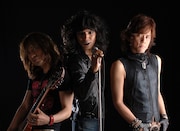 すっかりDr.Metal Factory第3のメンバーとしてなじみ切っている阿部リポーター。