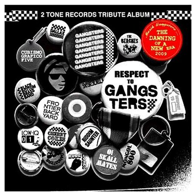 黒いジャケットは国内アーティストの新録音源を収録した「2TONE RECORDS TRIBUTE ALBUM WHITE～RESPECT TO GANGSTERS～」。ちなみに海外アーティストのカバーを収めた「2TONE RECORDS TRIBUTE ALBUM WHITE～RESPECT TO GANGSTERS～」は白いジャケットとなる。