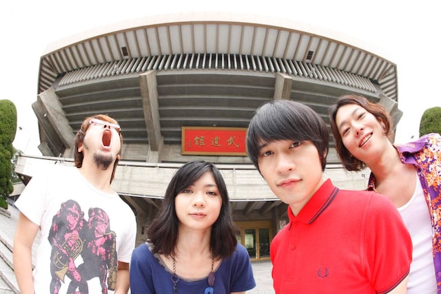 学園祭のために結成されたというエピソードを持つBase Ball Bear。当日はどんなトークを披露してくれるのか、MCにも注目しておこう。