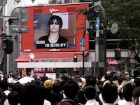 ラフなスタイルでカラオケボックスに登場したGACKT。わずか5分の出来事とはいえ、渋谷はちょっとしたパニックに。