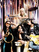 THE日本脳炎、キンブラが「渋谷頂上決戦」に殴り込み