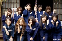 写真は「AKB48 ネ申テレビ シーズン2」VOL.1＆2「山寺で悟りを開け！」より。なお、7月10日（金）23:30（「ネ申テレビ」終了後）からは前田敦子（写真前列中央）が出演したテレビドラマ「栞と紙魚子の怪奇事件簿」も放送開始。AKB48ファンはこちらのチェックもお忘れなく。