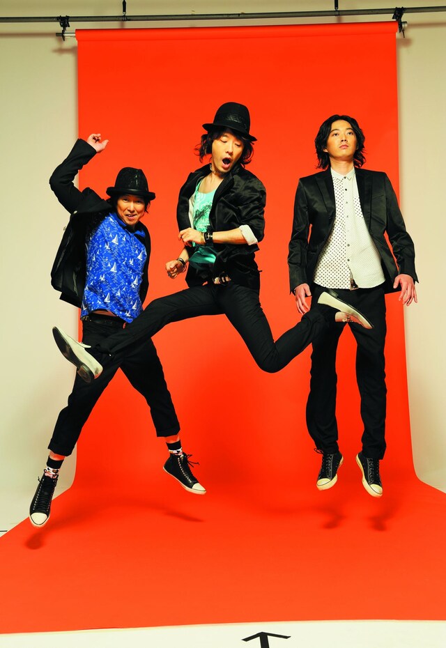 和田唱（Vo,G）のブログでは、彼が敬愛するマイケル・ジャクソンの突然の死に関しての長文エントリを掲載中。アーティストらしい想いが伝わる名文だ。