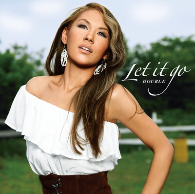 写真はシングル「Let it go」通常盤ジャケット。