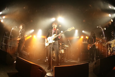 10月には“ベスト盤的”シングルの発売も決定。本作を引っさげ、11月末からは全国7都市をまわるワンマンツアーも開催される（Photo by 中河原理英）。