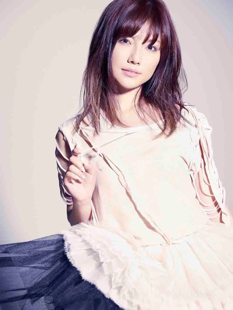 島谷ひとみ