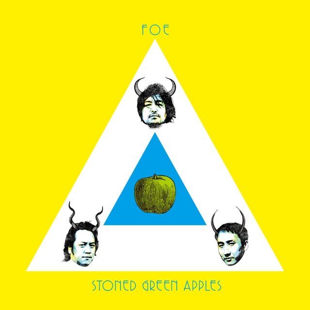 写真はSTONED GREEN APPLESとのスプリット「THE DARK SIDE OF THE APPLE」。