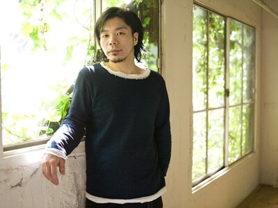 トリビュート盤「COVERS」およびボーナスCD「WORKS」の収録楽曲詳細は、後日改めて発表される。