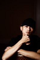 8月11日にはタワーレコード渋谷店B1Fでアルバム購入者特典のインストアライブを実施。入場券は渋谷店・新宿店にて購入者に先着で配布される。