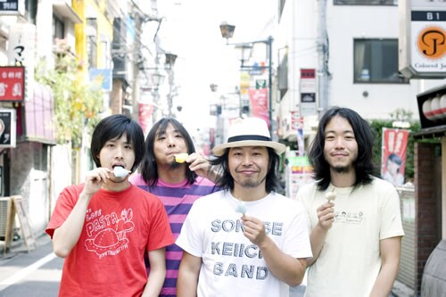 レコ発ライブのゲストバンドはチケット一般発売日の9月5日に発表予定。