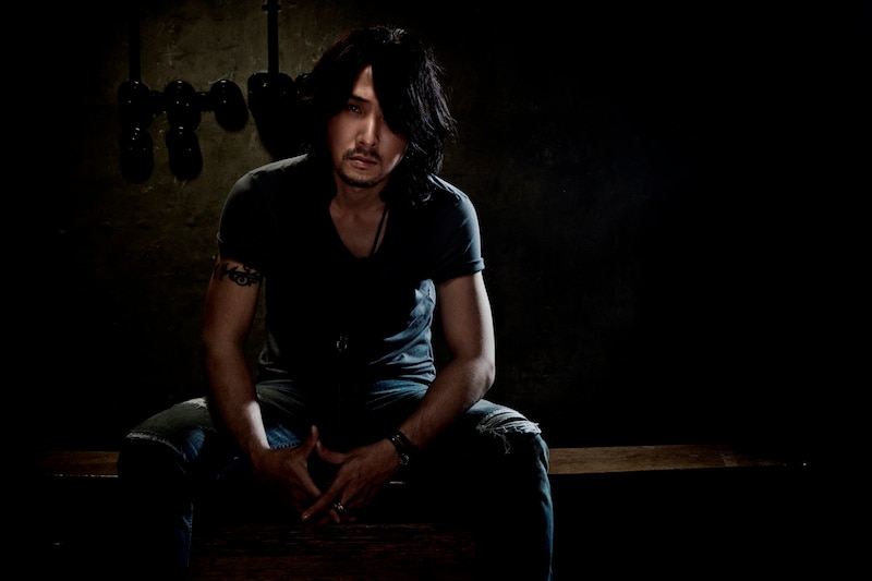 札幌・仙台・広島のインストアイベントではトークとサイン会を実施。大阪・渋谷ではトークのほかサプライズ企画が行われる。