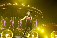 台北公演では約1万人のオーディエンスが、日本公演以上の盛り上がりを見せた。