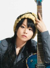 今年は倖田來未×misono、里田まい with 合田家族などさまざまなユニットで活躍してきたmisono。今回のカバー作ではどんな魅力をアピールするのか、期待が高まる。